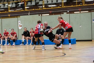 Bild 120 - wBJ SV Henstedt Ulzburg - HSG Holstein Kiel/Kronshagen : Ergebnis: 30:28